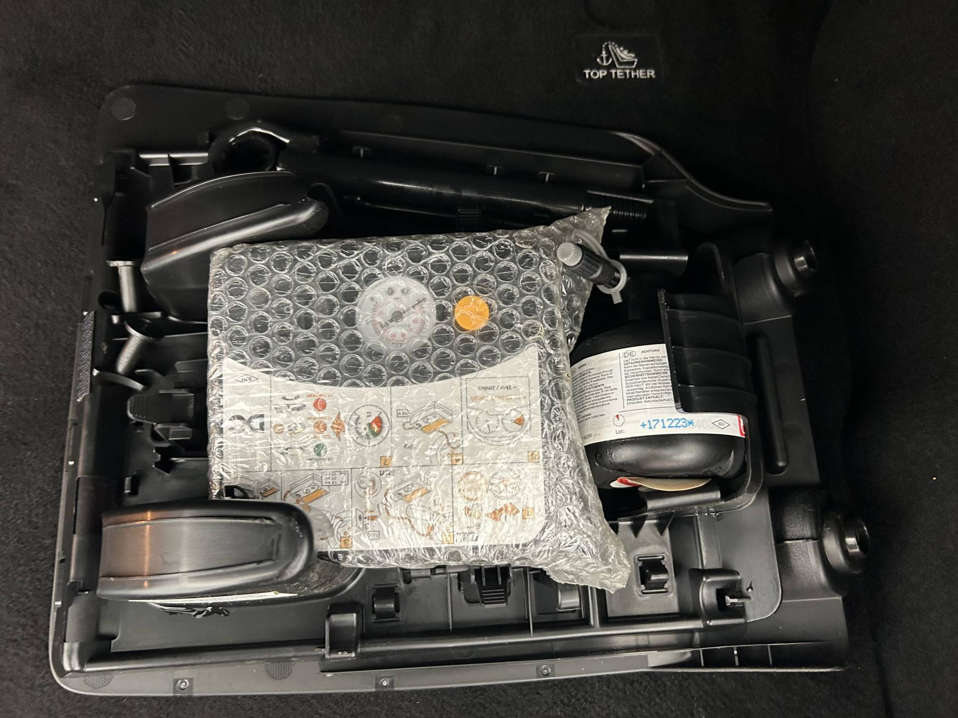 Vente en ligne Renault Twingo 3  1.0 SCe 70 E6C au prix de 9 490 €