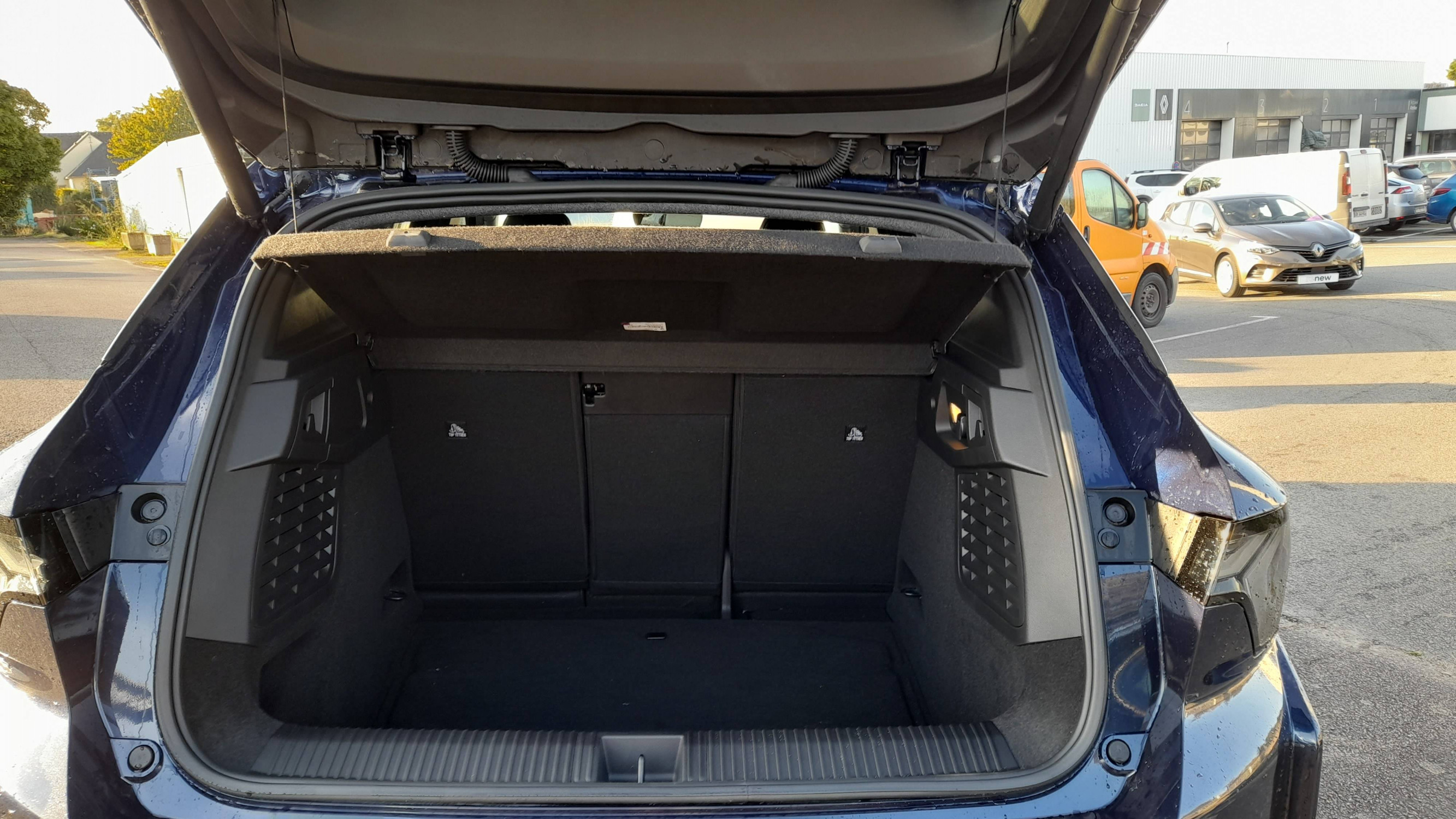 Vente en ligne Renault Scenic E-Tech  220 ch grande autonomie au prix de 45 490 €