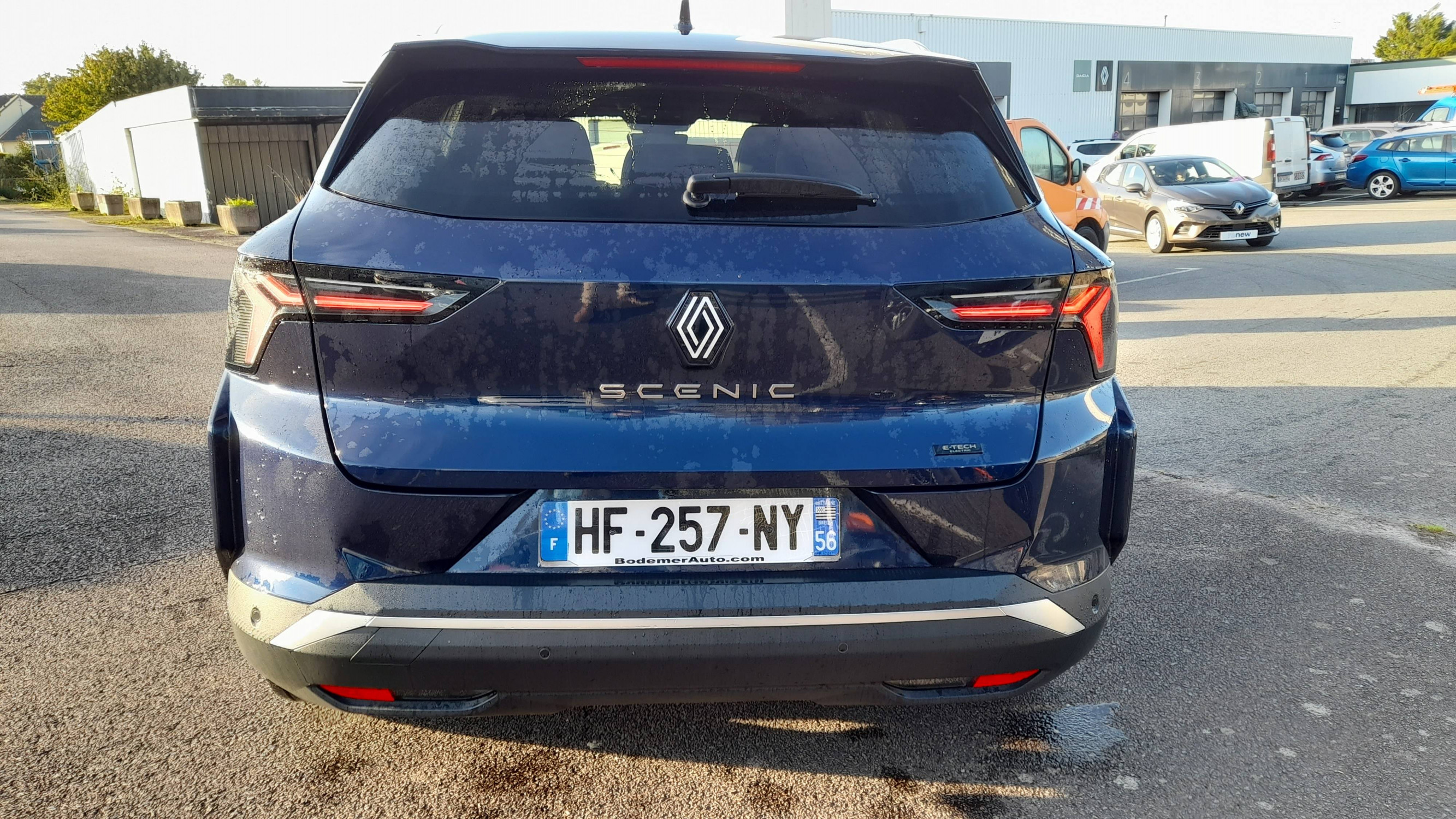 Vente en ligne Renault Scenic E-Tech  220 ch grande autonomie au prix de 45 490 €