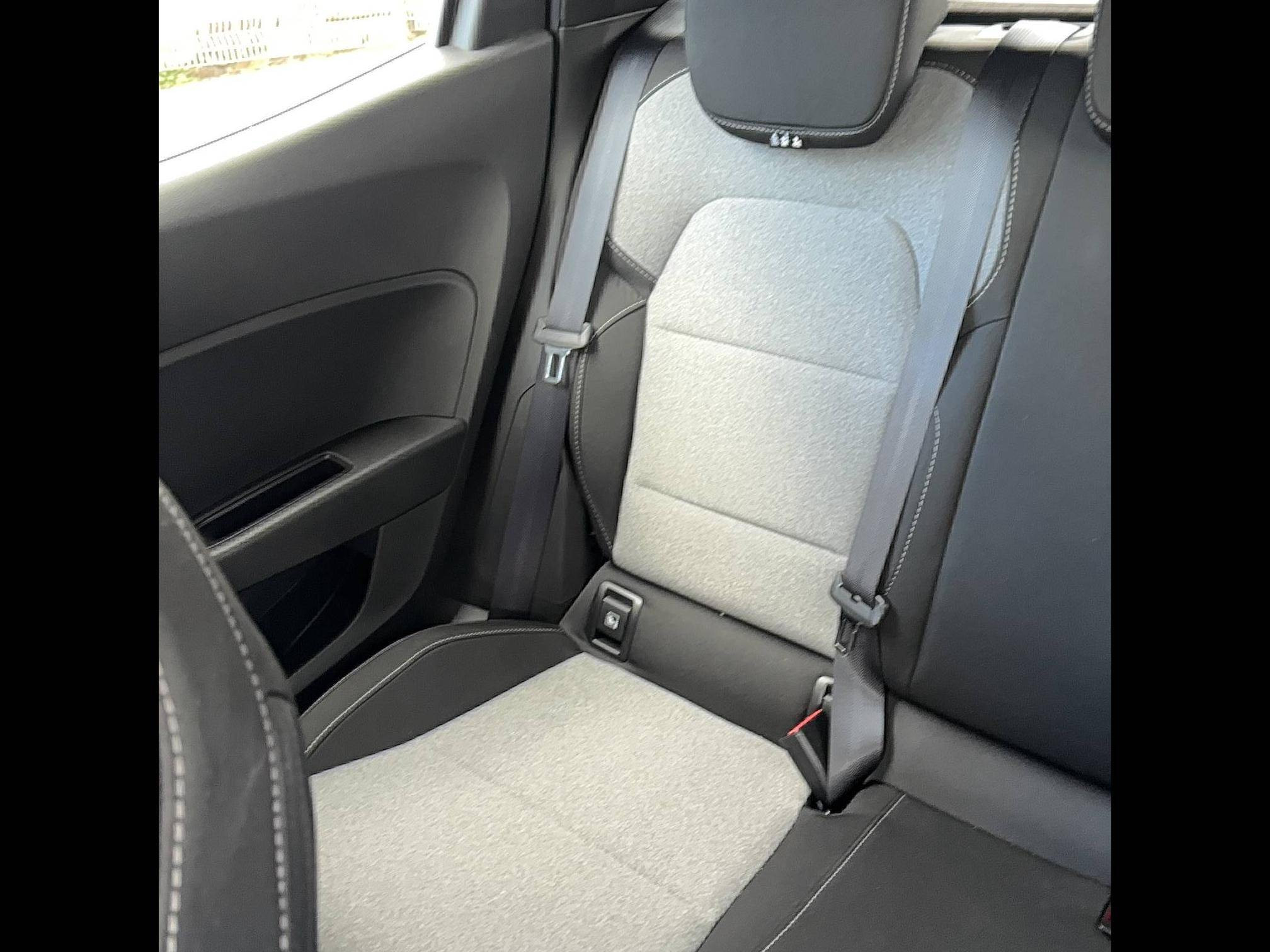 Vente en ligne Renault Clio 5 Clio Blue dCi 100 ch GSR2 au prix de 15 690 €