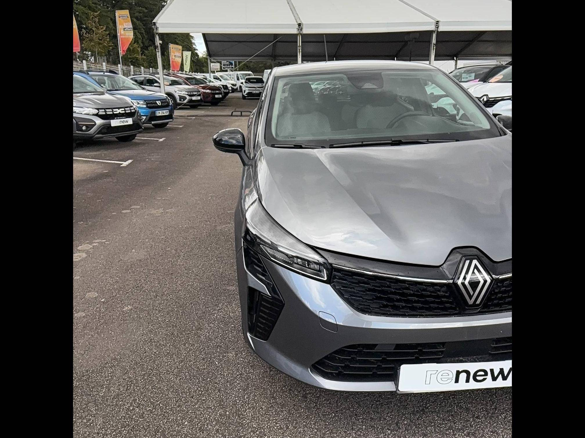 Vente en ligne Renault Clio 5 Clio Blue dCi 100 ch GSR2 au prix de 15 690 €