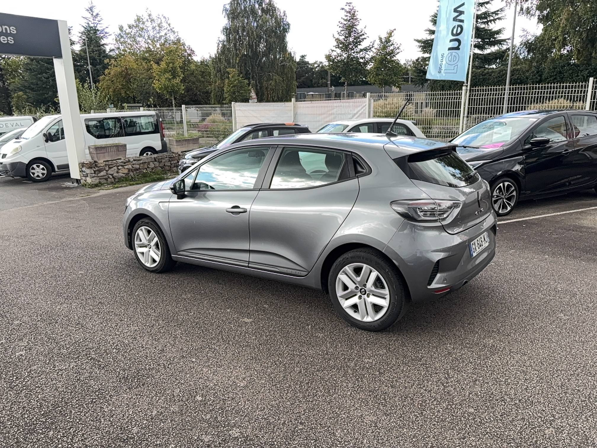 Vente en ligne Renault Clio 5 Clio Blue dCi 100 ch GSR2 au prix de 15 690 €