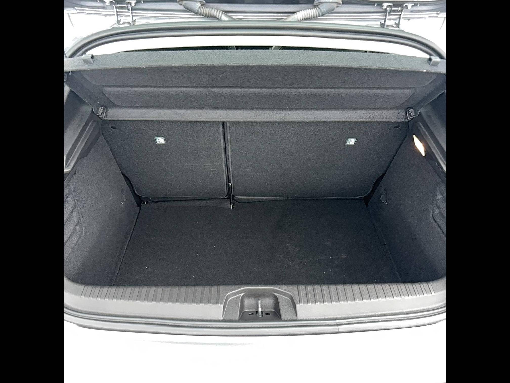 Vente en ligne Renault Clio 5 Clio Blue dCi 100 ch GSR2 au prix de 15 690 €