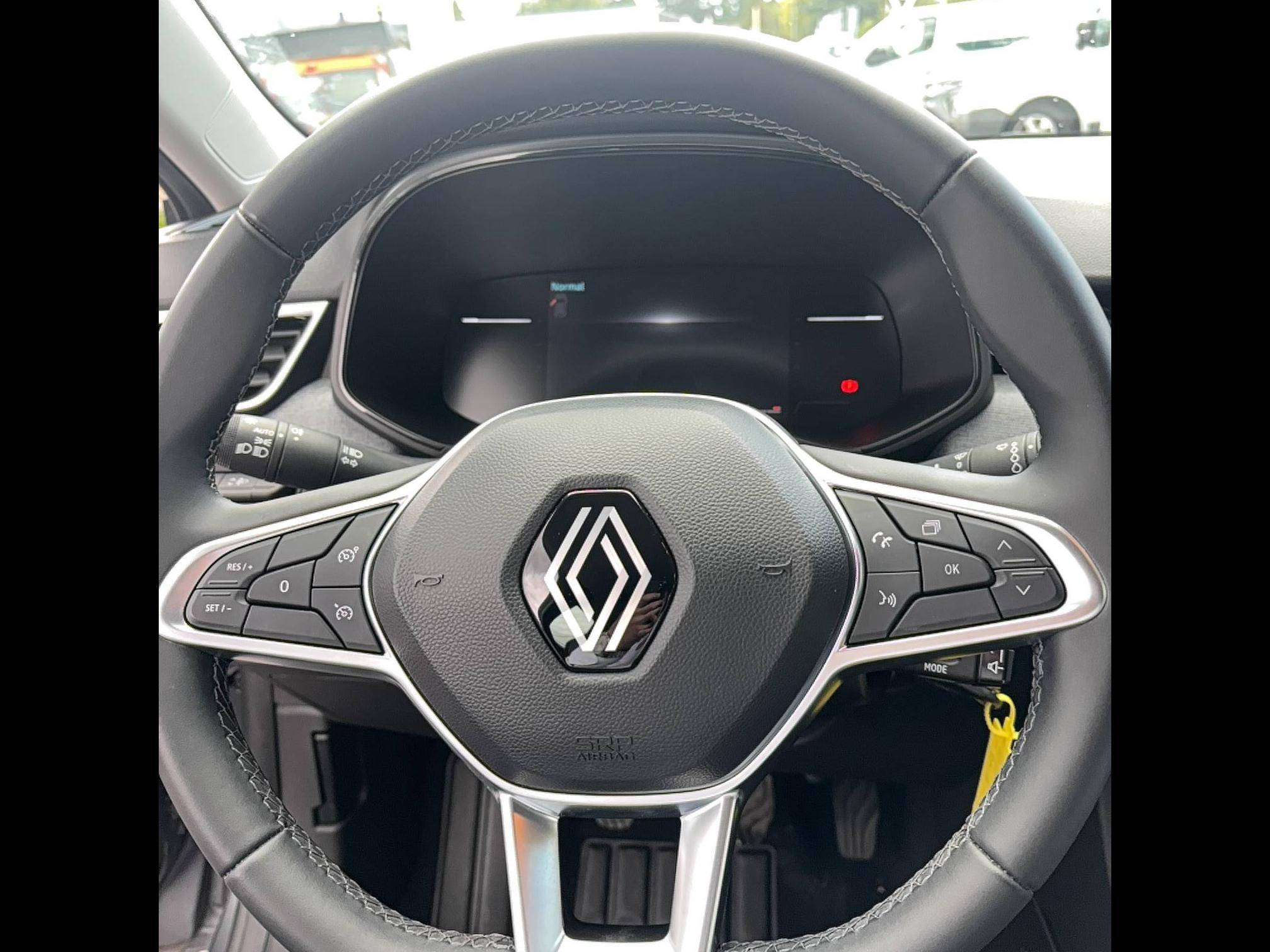 Vente en ligne Renault Clio 5 Clio Blue dCi 100 ch GSR2 au prix de 15 690 €