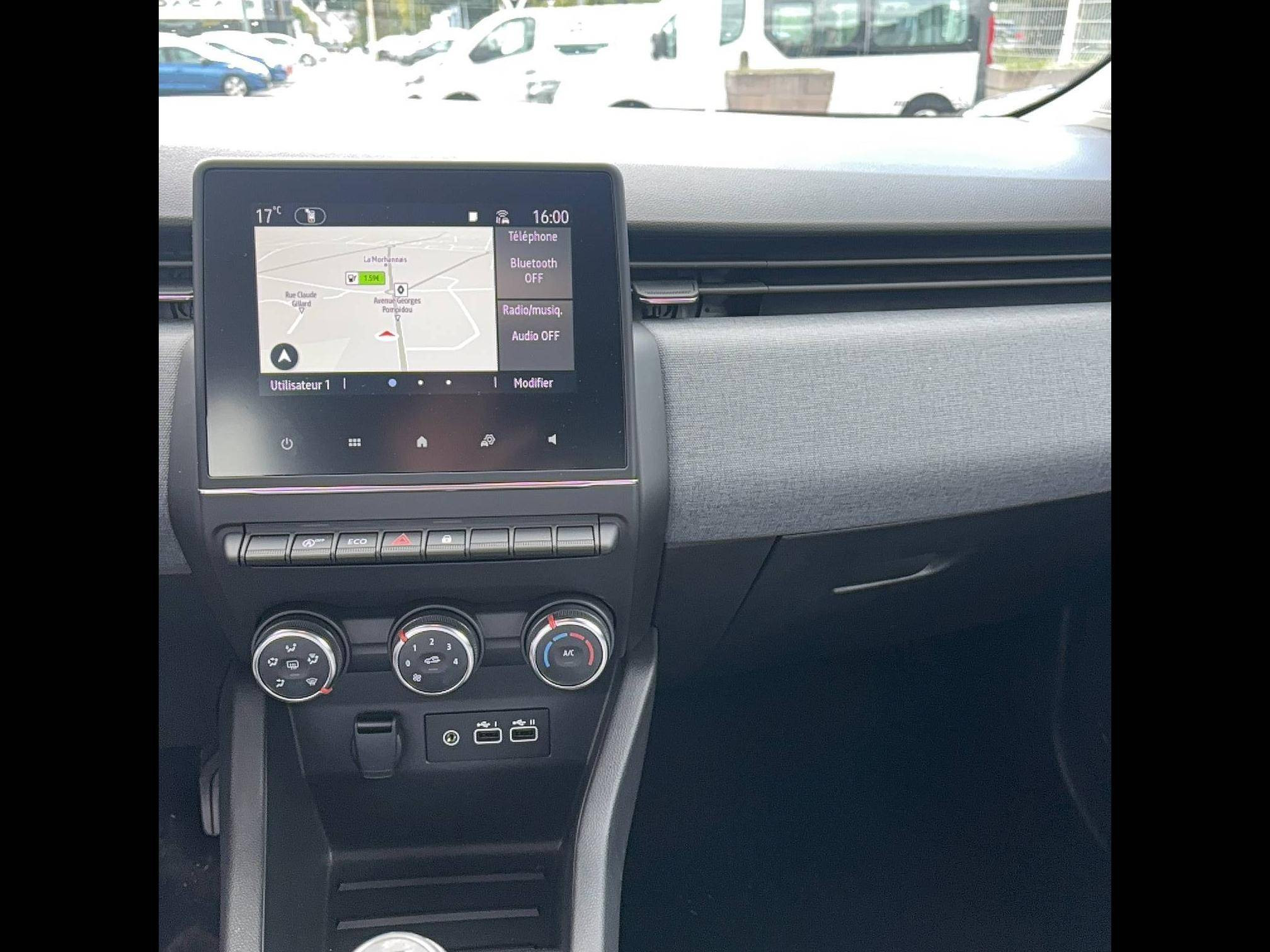 Vente en ligne Renault Clio 5 Clio Blue dCi 100 ch GSR2 au prix de 15 690 €