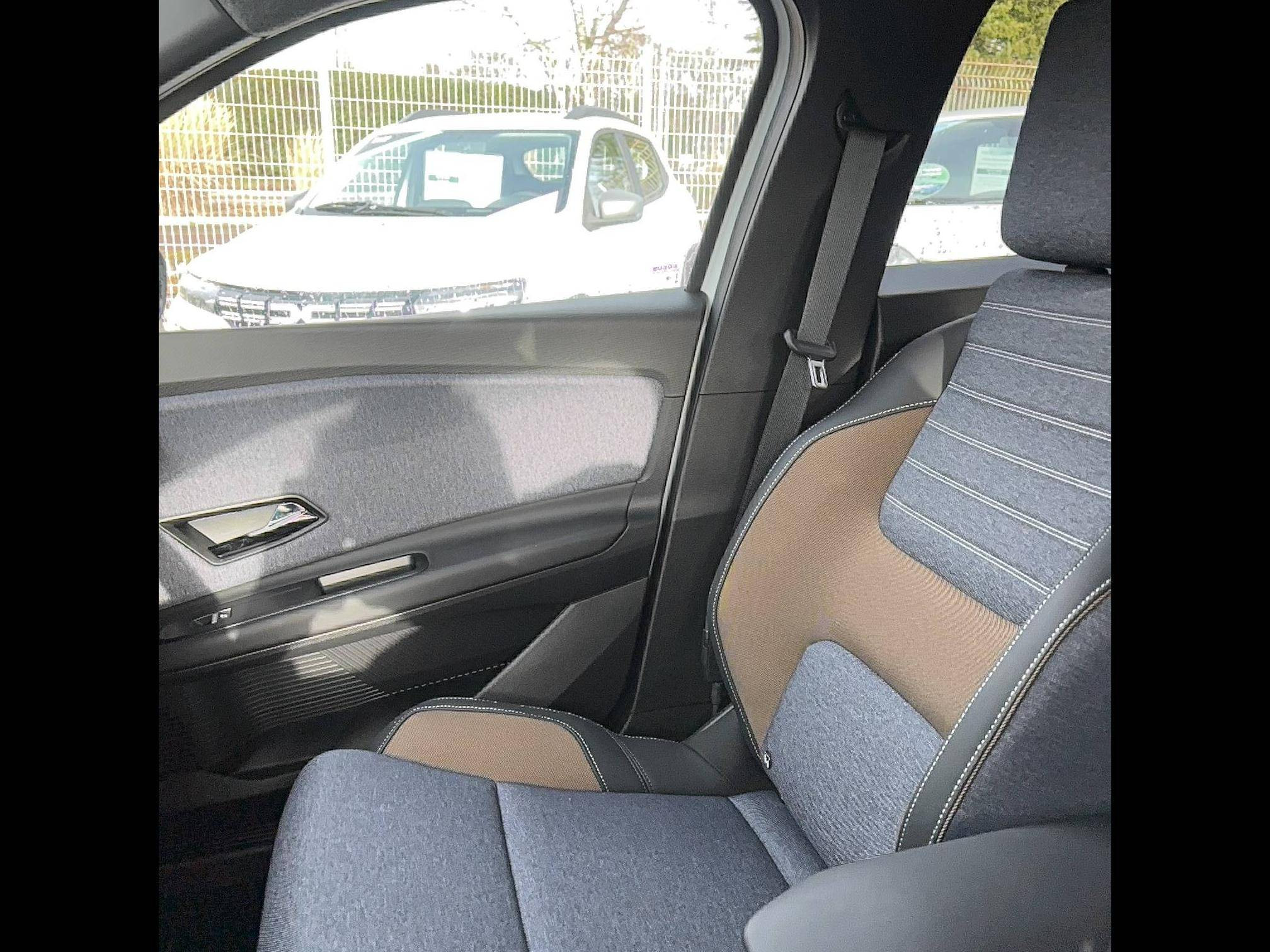 Vente en ligne Renault R5 E-Tech  120 ch autonomie urbaine au prix de 29 990 €