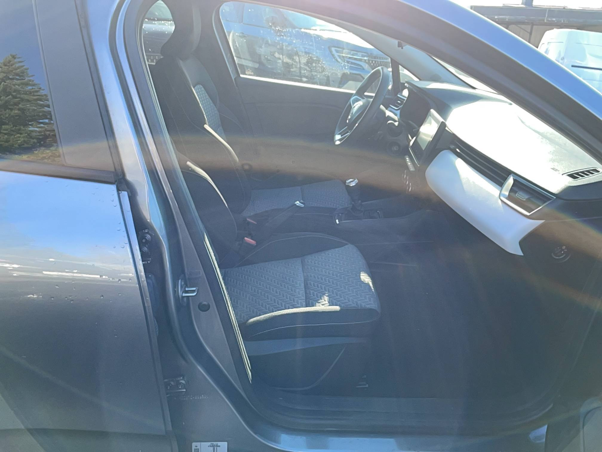 Vente en ligne Renault Clio 5 Clio TCe 90 au prix de 14 990 €