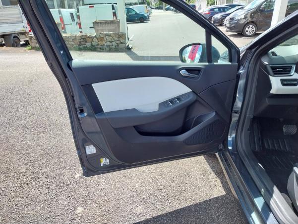 Vente en ligne Renault Clio 5 Clio E-Tech 140 au prix de 16 590 €