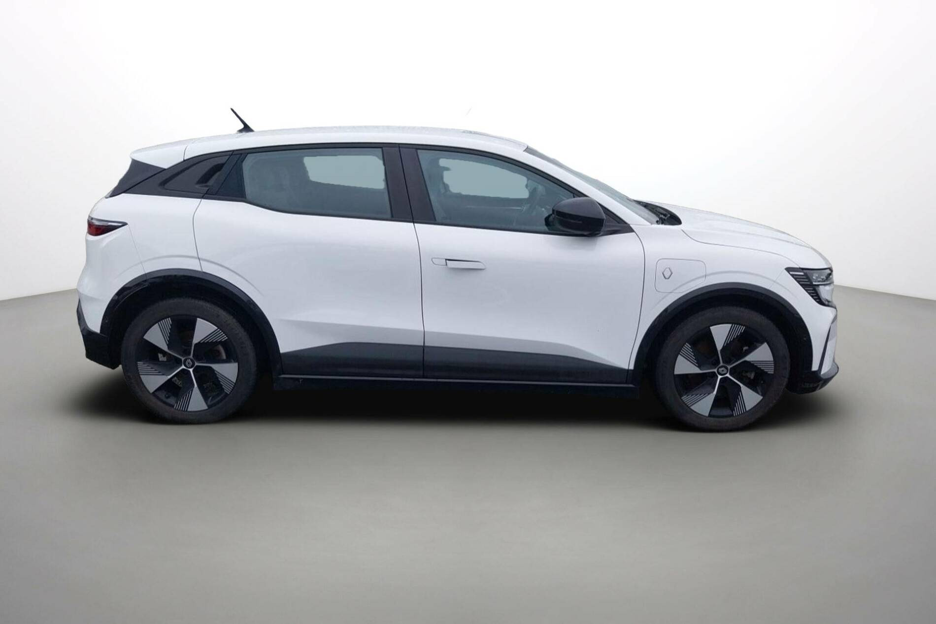 Vente en ligne Renault Megane E-Tech  EV40 130ch standard charge au prix de 16 900 €