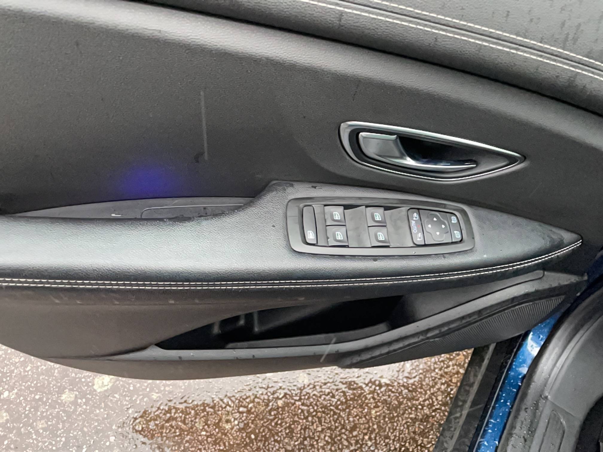 Vente en ligne Renault Scenic 4 Scenic Blue dCi 150 au prix de 14 990 €