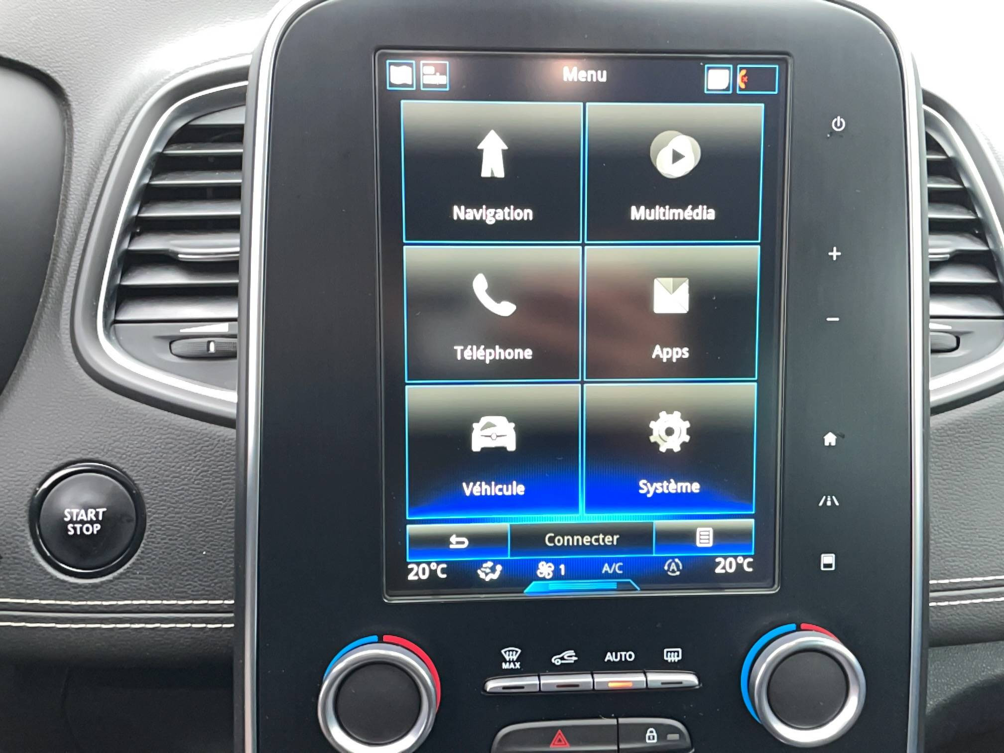 Vente en ligne Renault Scenic 4 Scenic Blue dCi 150 au prix de 14 990 €