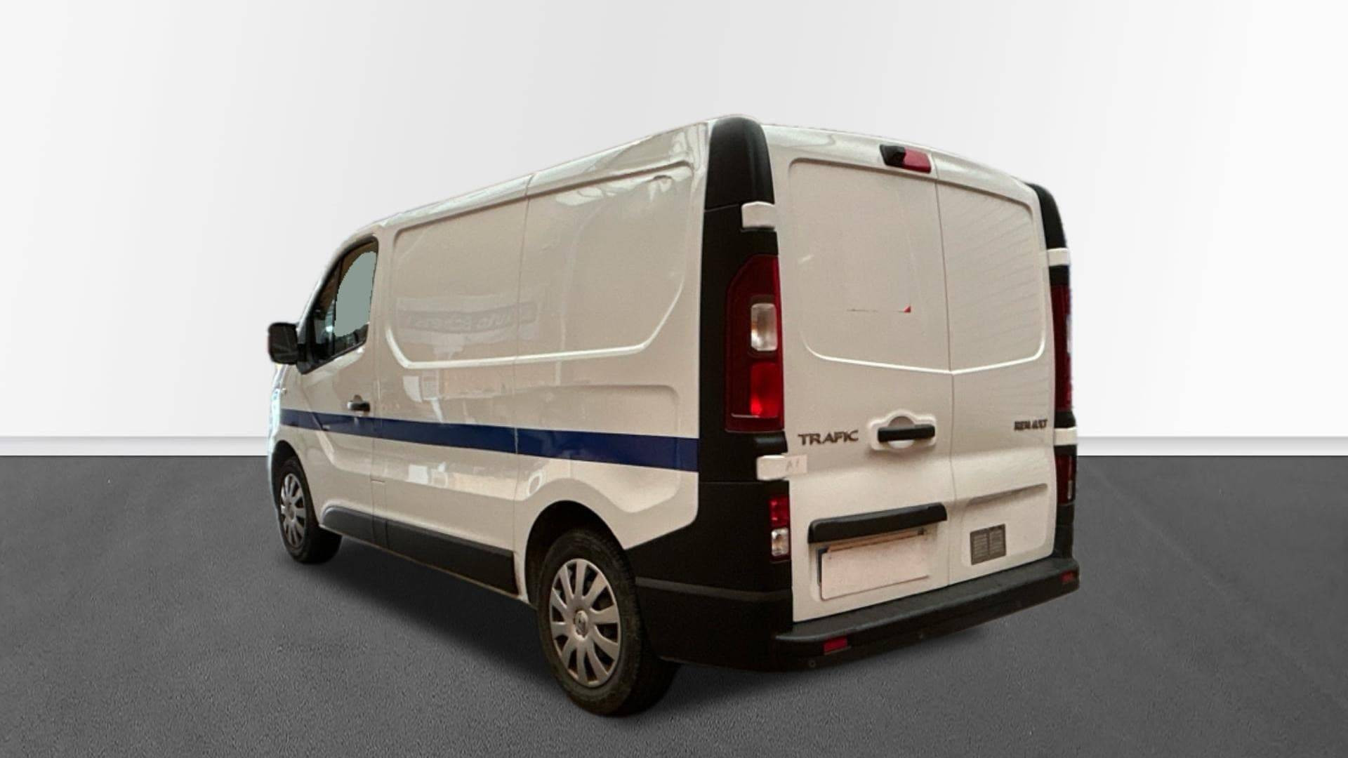 Vente en ligne Renault Trafic 3 Fourgon TRAFIC FGN L1H1 1000 KG DCI 120 au prix de 19 490 €