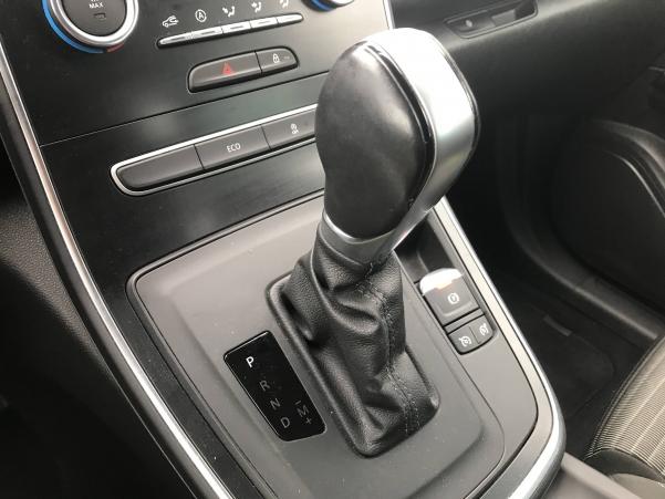 Vente en ligne Renault Grand Scenic 4 Grand Scenic Blue dCi 120 EDC au prix de 16 490 €