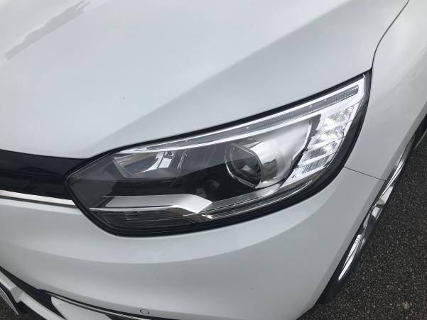 Vente en ligne Renault Grand Scenic 4 Grand Scenic Blue dCi 120 EDC au prix de 16 490 €