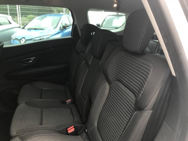 Vente en ligne Renault Grand Scenic 4 Grand Scenic Blue dCi 120 EDC au prix de 16 490 €
