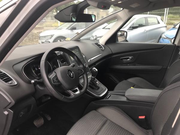 Vente en ligne Renault Grand Scenic 4 Grand Scenic Blue dCi 120 EDC au prix de 16 490 €