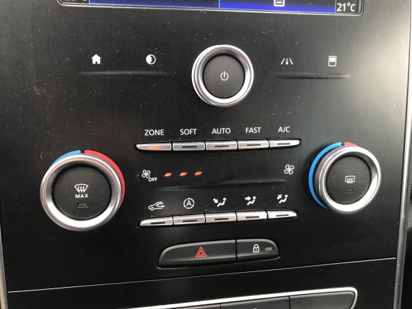 Vente en ligne Renault Grand Scenic 4 Grand Scenic Blue dCi 120 EDC au prix de 16 490 €