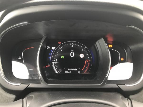 Vente en ligne Renault Grand Scenic 4 Grand Scenic Blue dCi 120 EDC au prix de 16 490 €