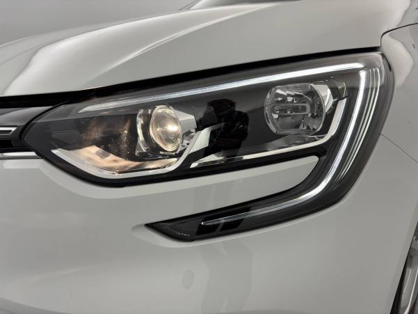 Vente en ligne Renault Megane 4 Mégane IV Berline Blue dCi 115 EDC au prix de 13 990 €