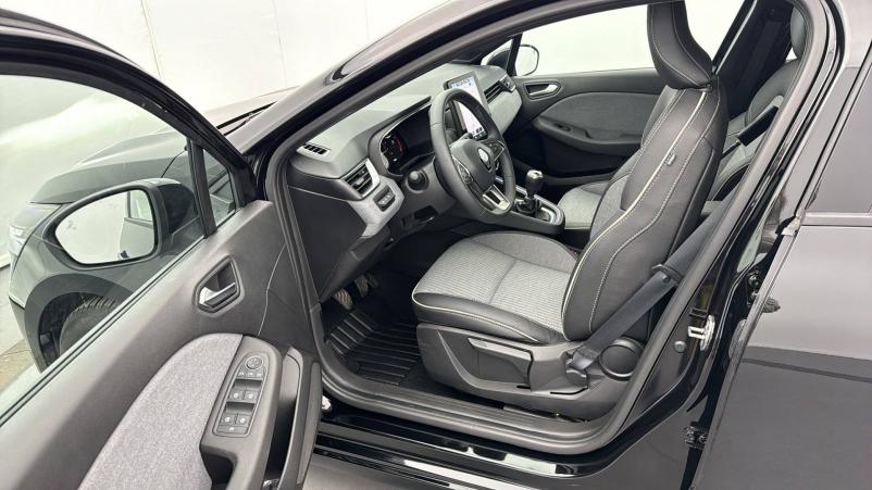 Vente en ligne Renault Clio 5 Clio TCe 90 au prix de 17 490 €
