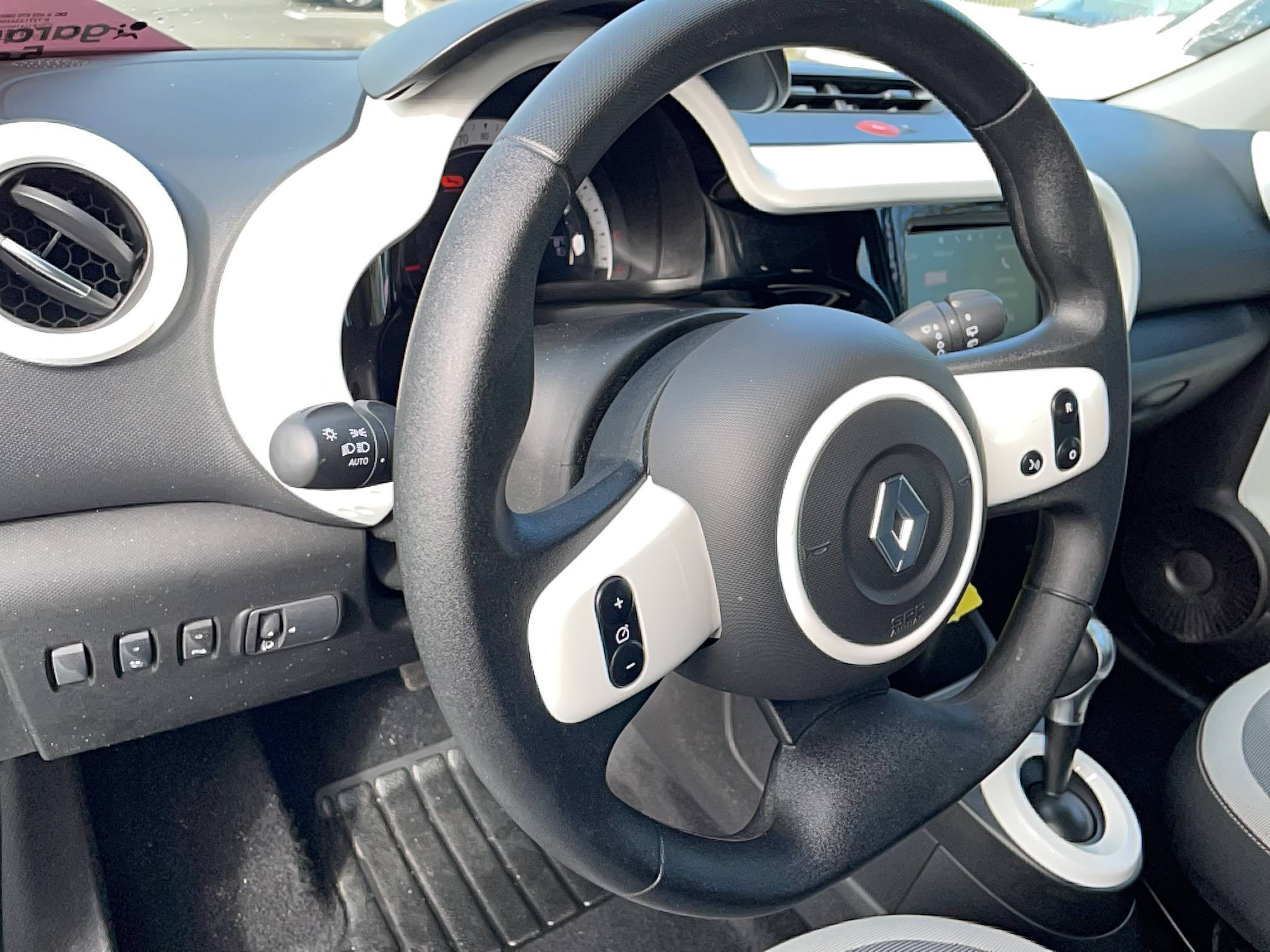 Vente en ligne Renault Twingo Electrique Twingo III Achat Intégral - 21 au prix de 9 990 €