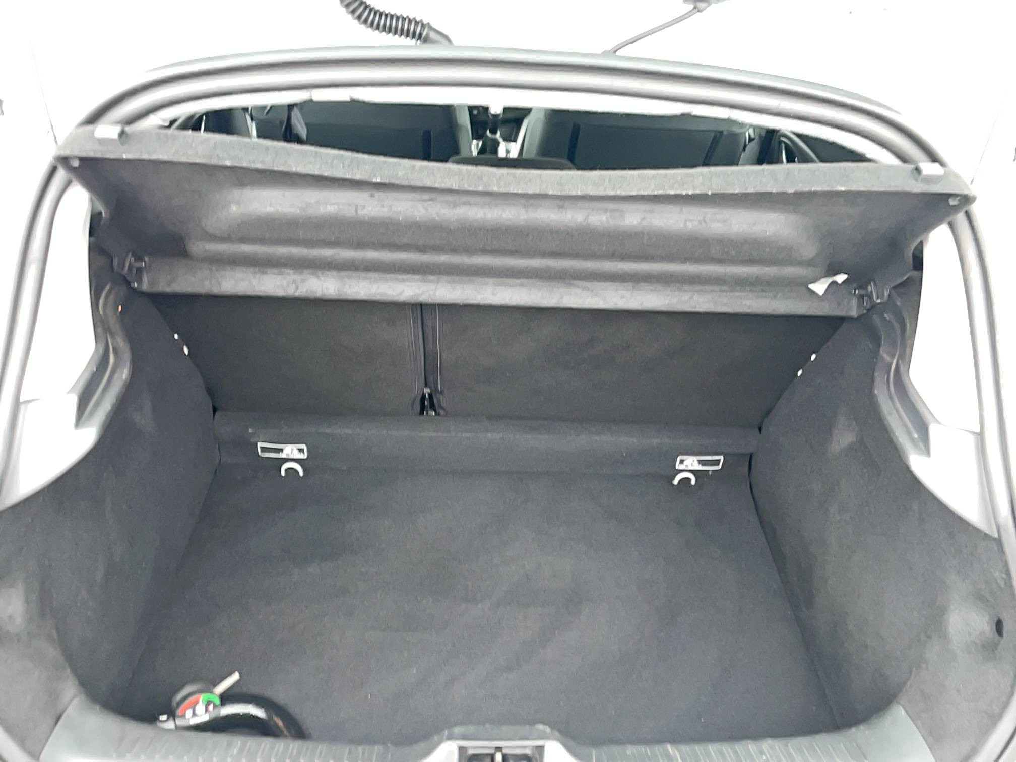 Vente en ligne Renault Clio 4 Clio TCe 75 E6C au prix de 10 990 €