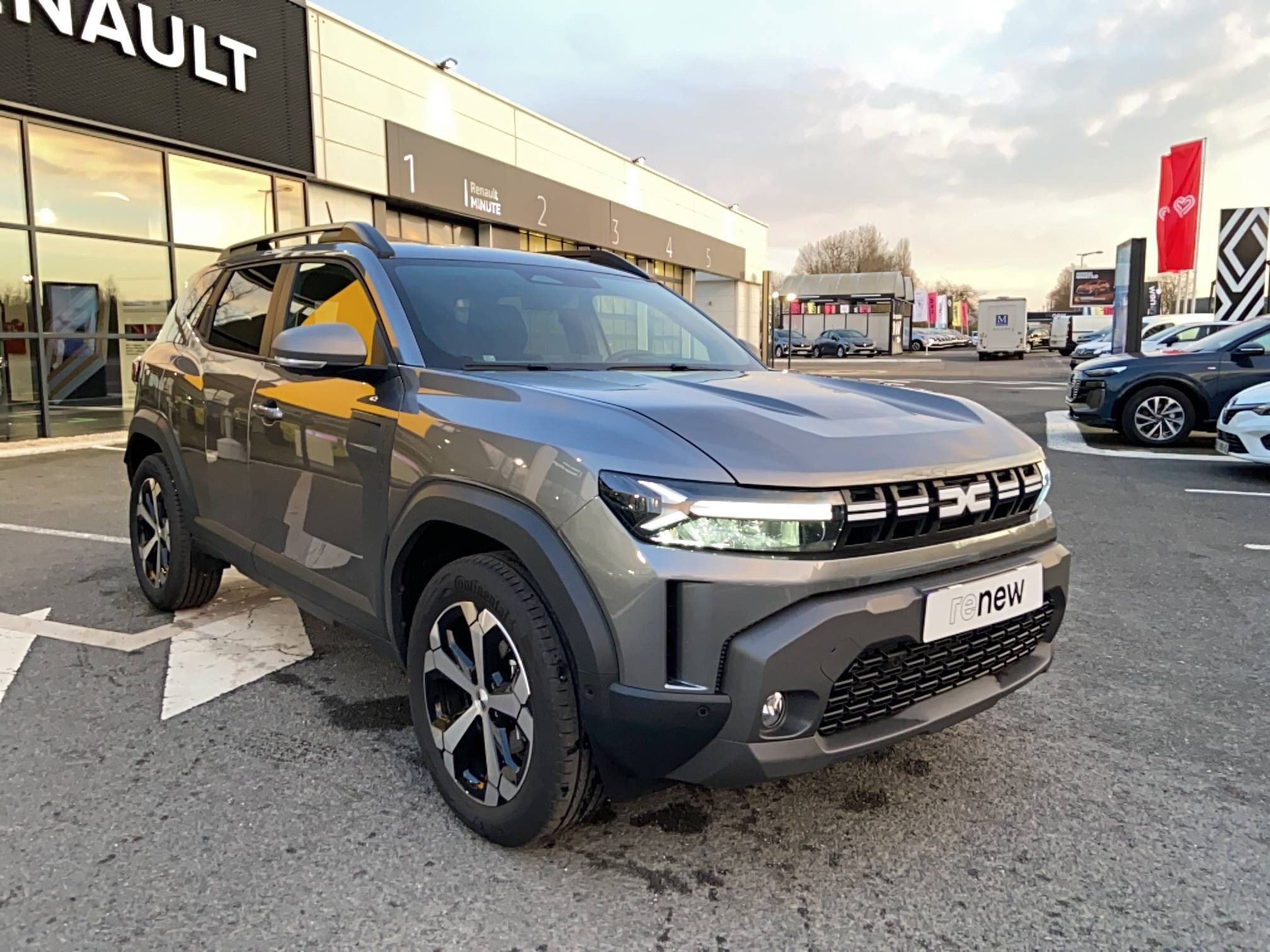 Vente en ligne Dacia Duster  Hybrid 155 au prix de 30 490 €