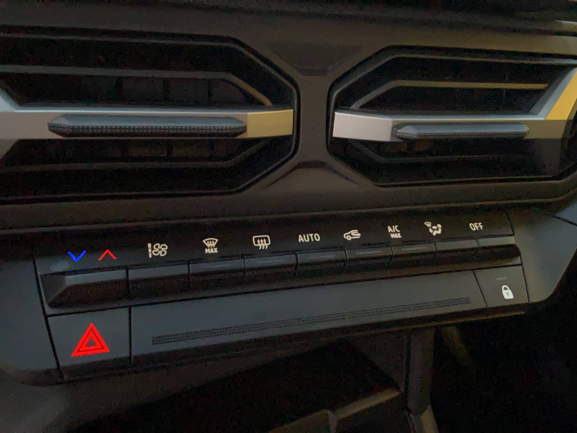 Vente en ligne Dacia Duster  Hybrid 155 au prix de 30 490 €