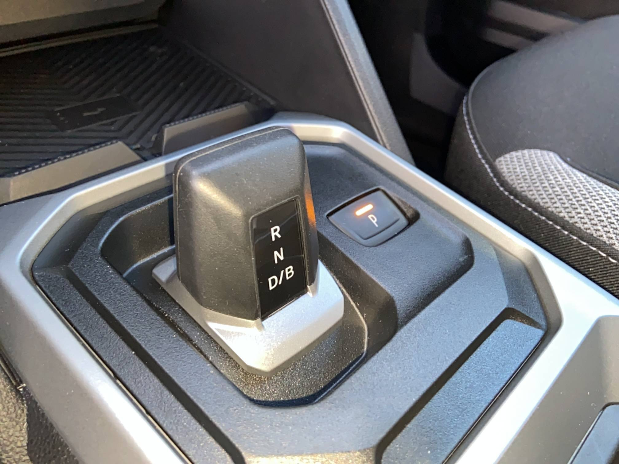 Vente en ligne Dacia Duster  Hybrid 155 au prix de 30 490 €