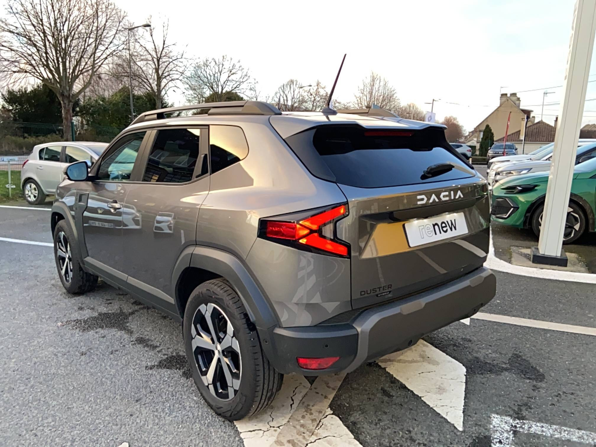 Vente en ligne Dacia Duster  Hybrid 155 au prix de 30 490 €