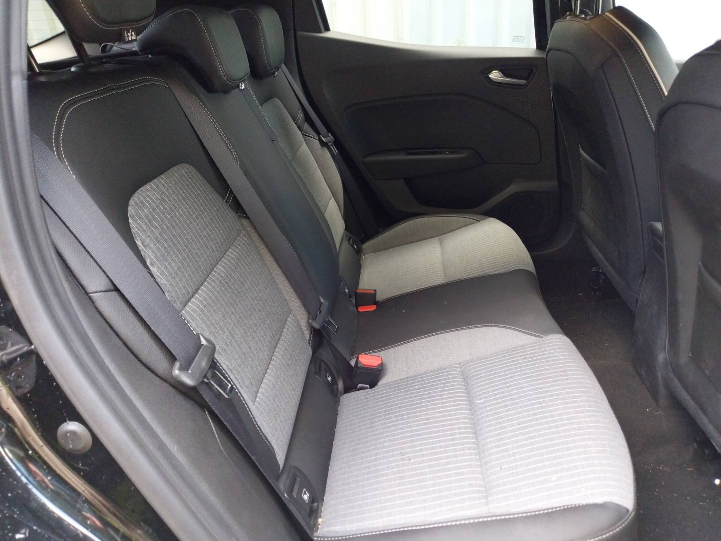 Vente en ligne Renault Clio 5 Clio TCe 90 ch GSR2 au prix de 19 490 €