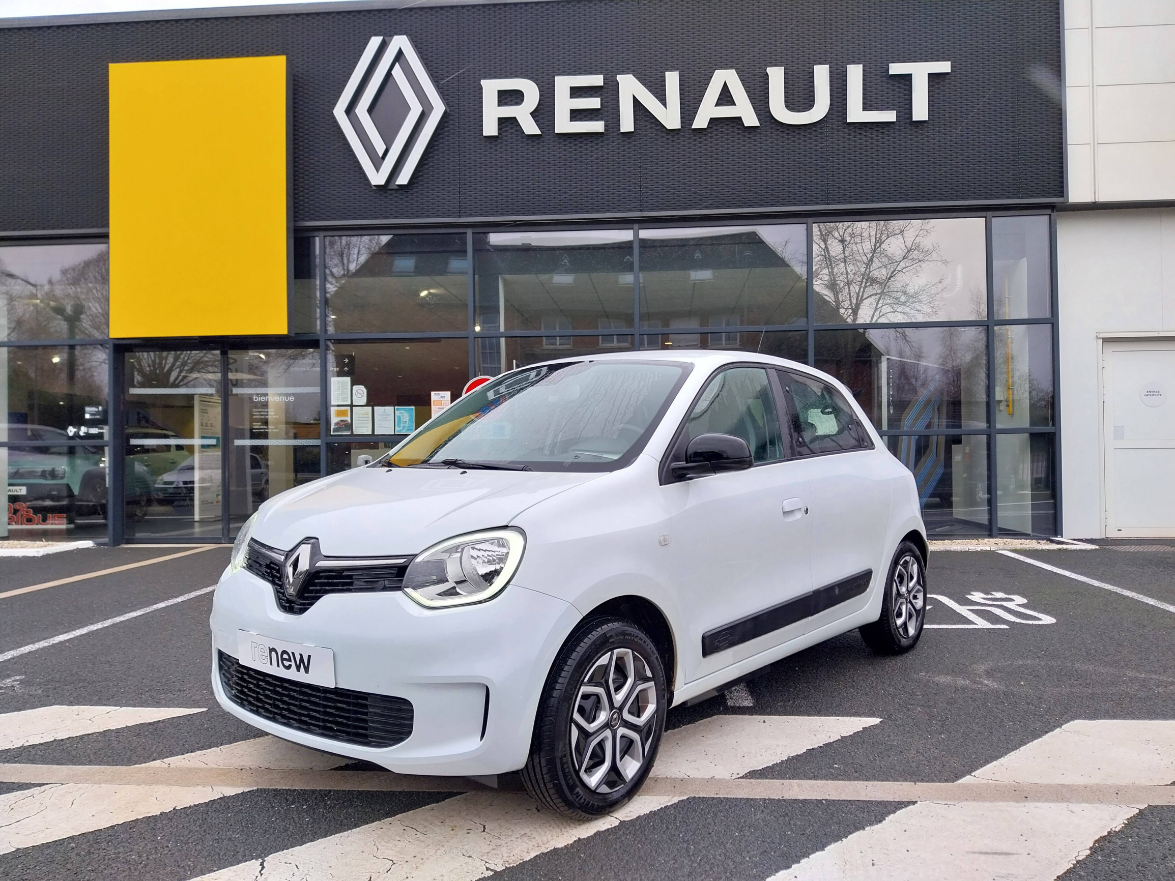 Renault Twingo Electrique Twingo III E-Tech occasion de 2024 en vente à Argentan