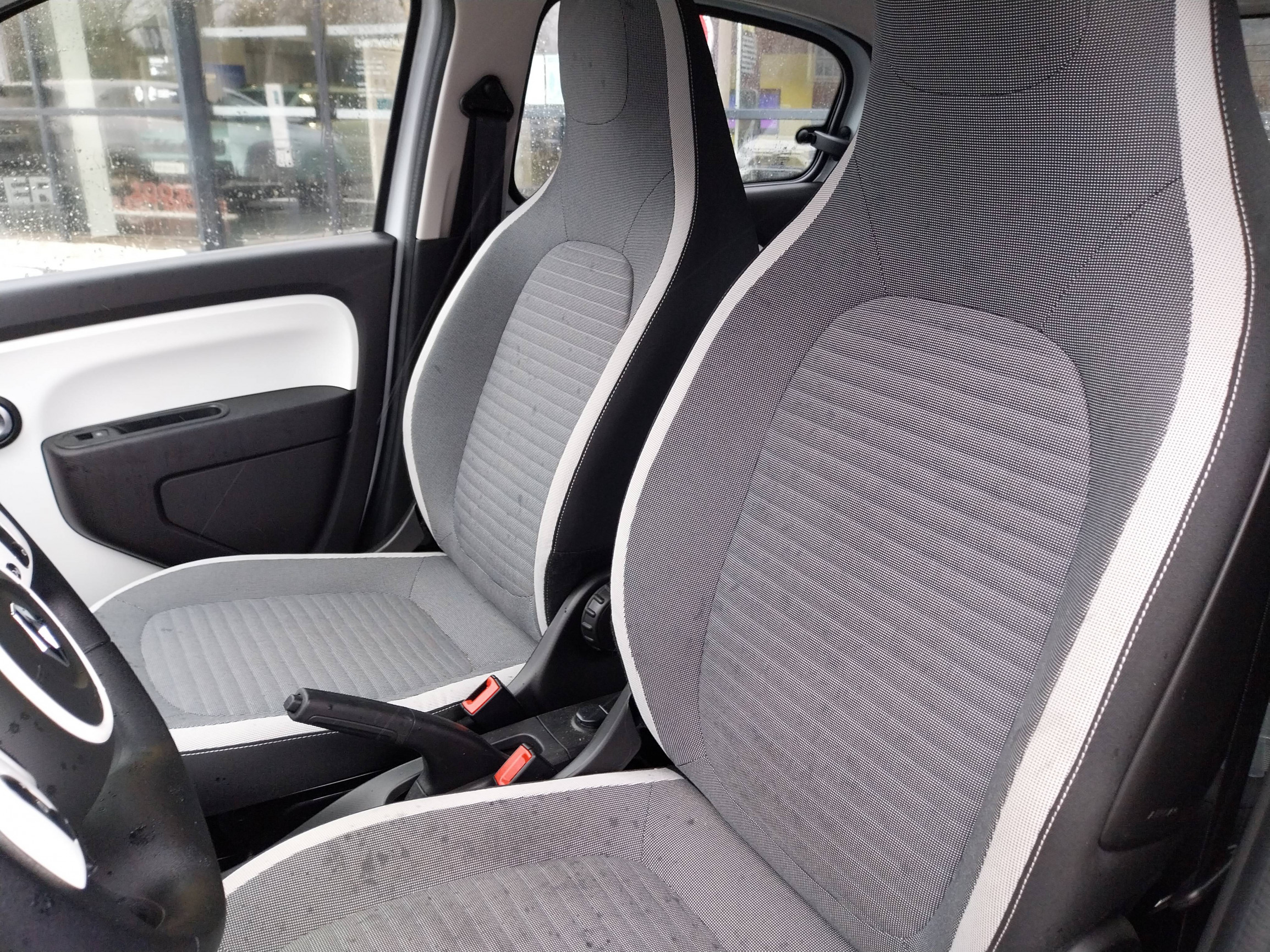 Vente en ligne Renault Twingo Electrique Twingo III E-Tech au prix de 12 490 €