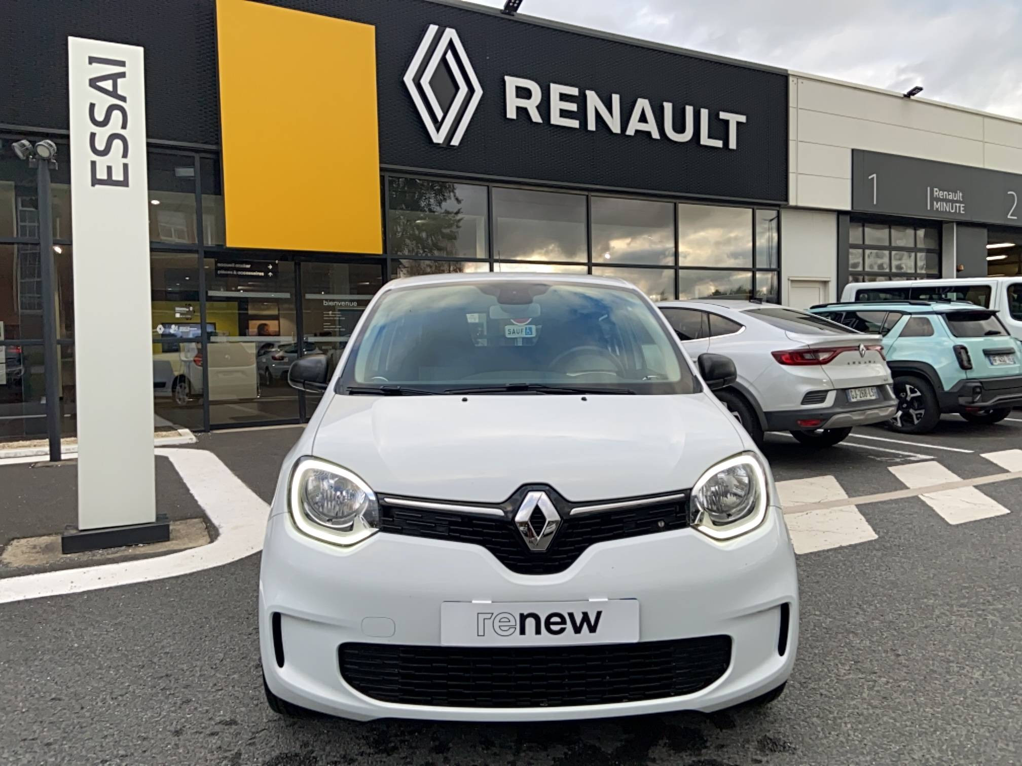 Vente en ligne Renault Twingo Electrique Twingo III E-Tech au prix de 8 990 €