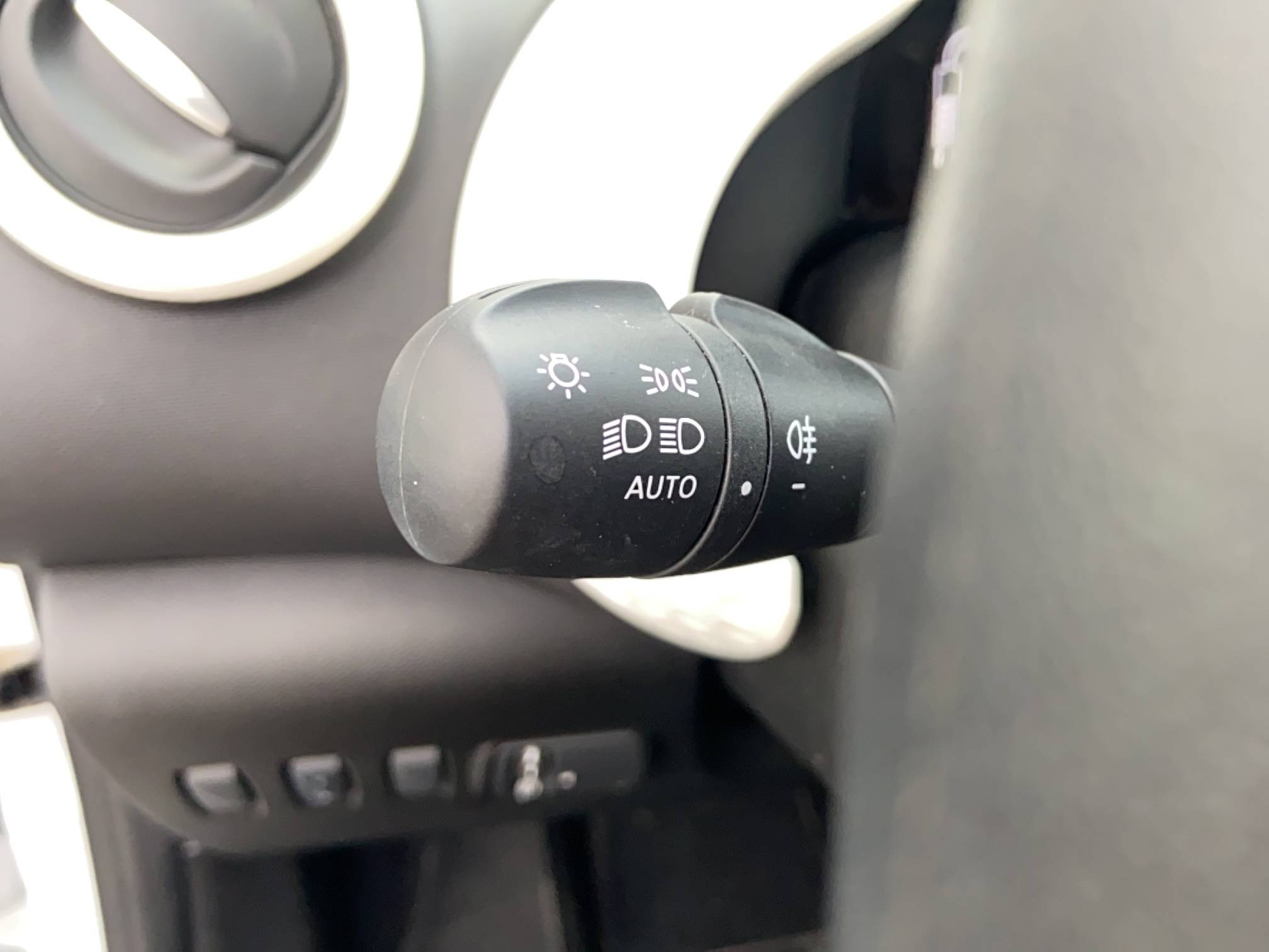 Vente en ligne Renault Twingo Electrique Twingo III E-Tech au prix de 8 990 €