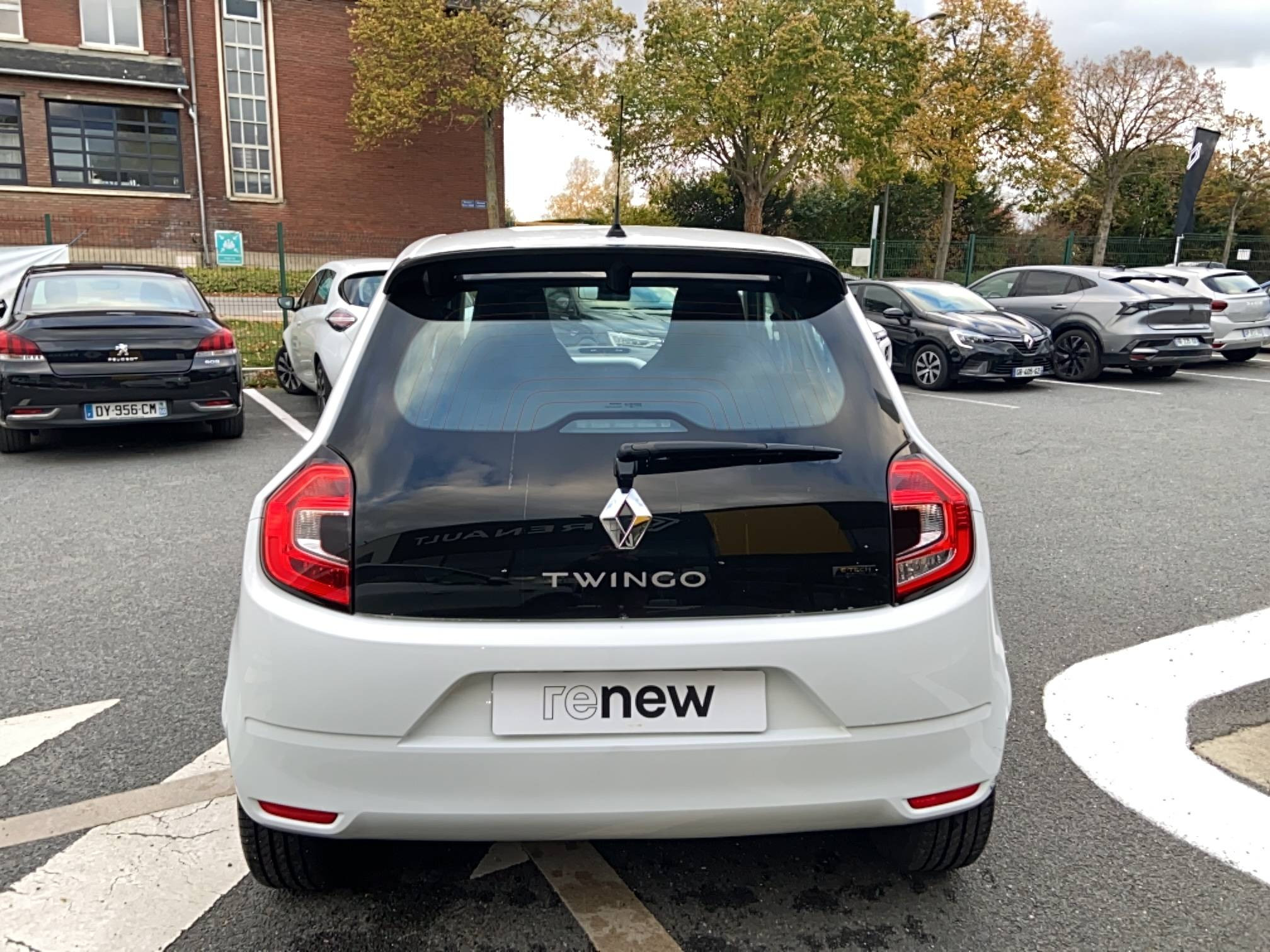 Vente en ligne Renault Twingo Electrique Twingo III E-Tech au prix de 8 990 €