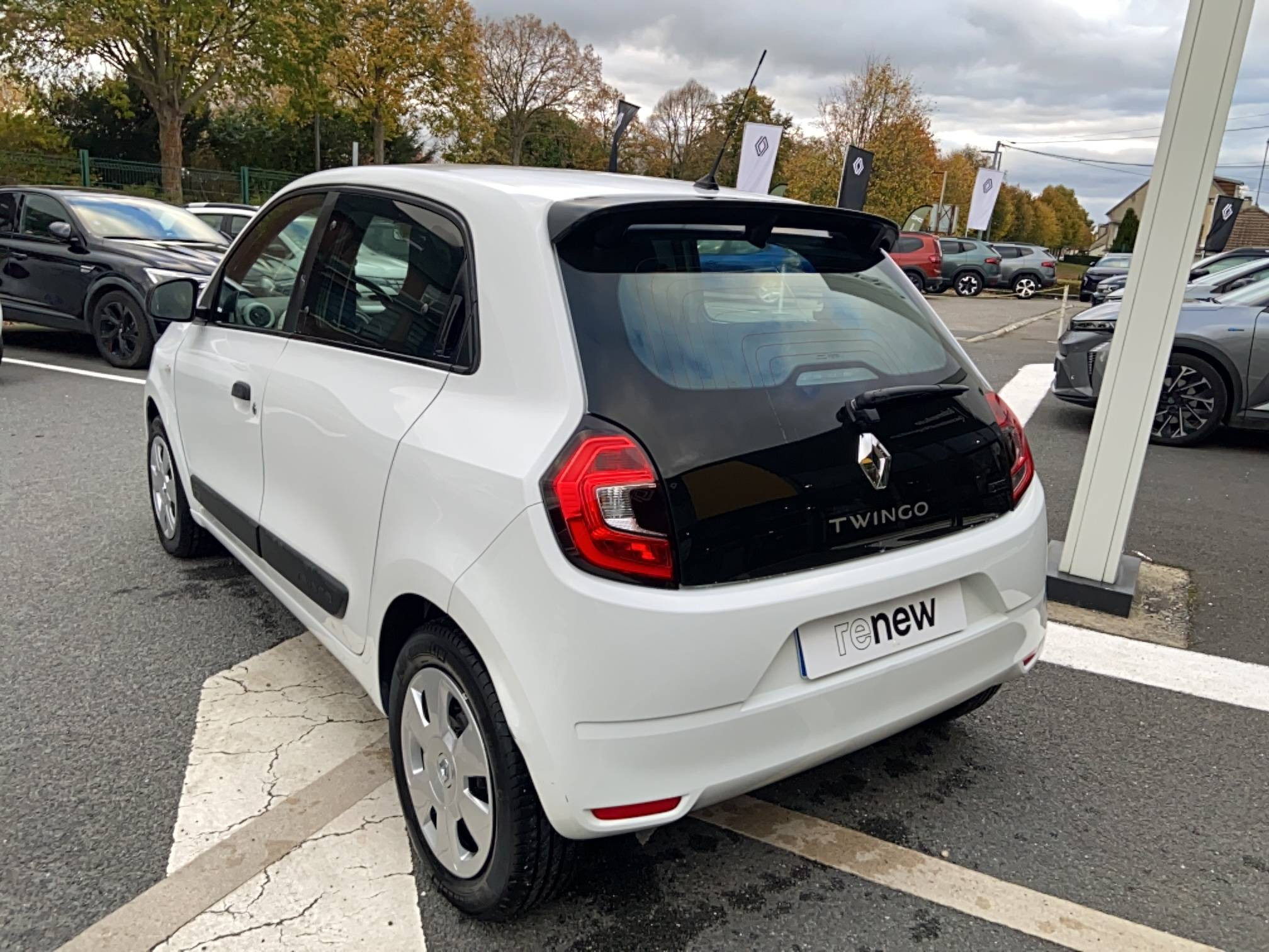 Vente en ligne Renault Twingo Electrique Twingo III E-Tech au prix de 8 990 €