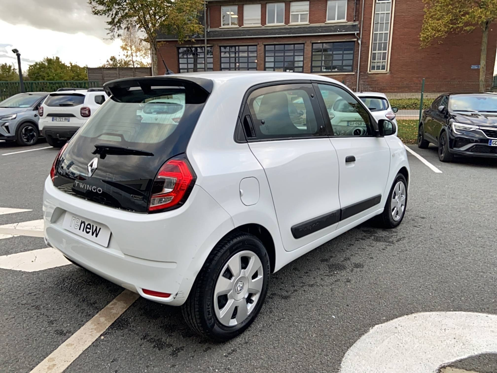 Vente en ligne Renault Twingo Electrique Twingo III E-Tech au prix de 8 990 €
