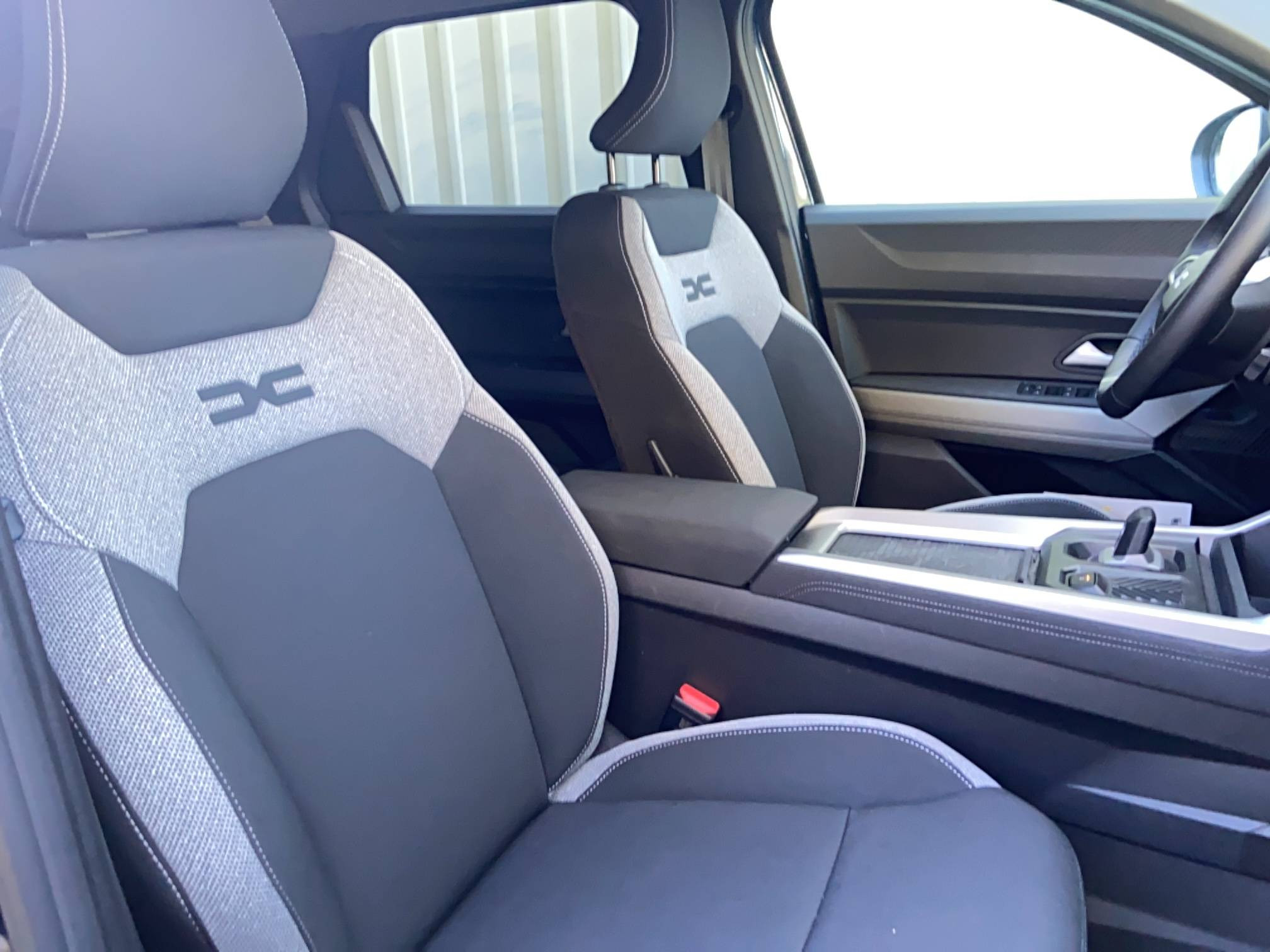 Vente en ligne Dacia Bigster Bigster Hybrid 155 au prix de 30 990 €