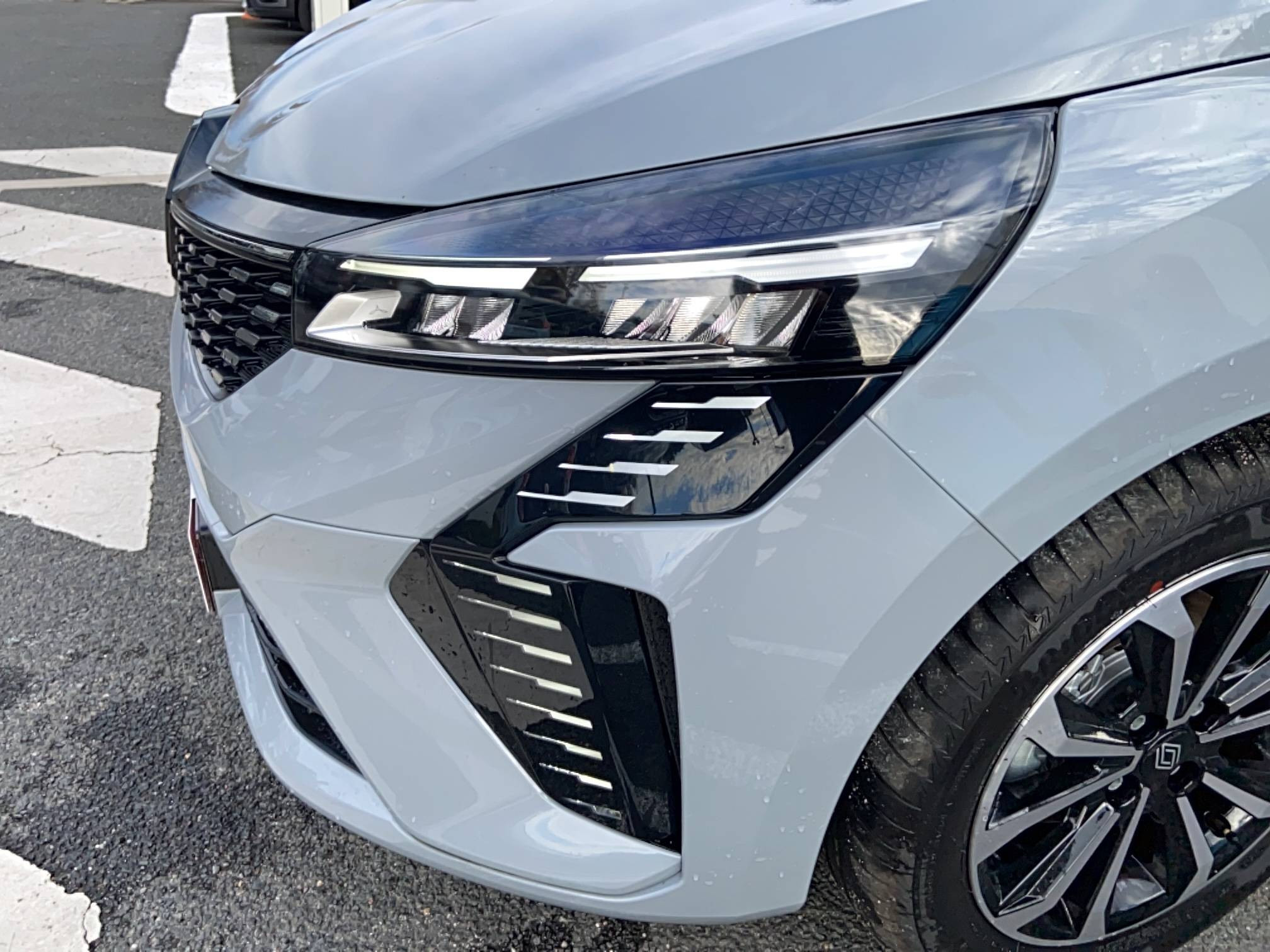 Vente en ligne Renault Clio 5 Clio E-Tech full hybrid 145 ch GSR2 au prix de 23 490 €