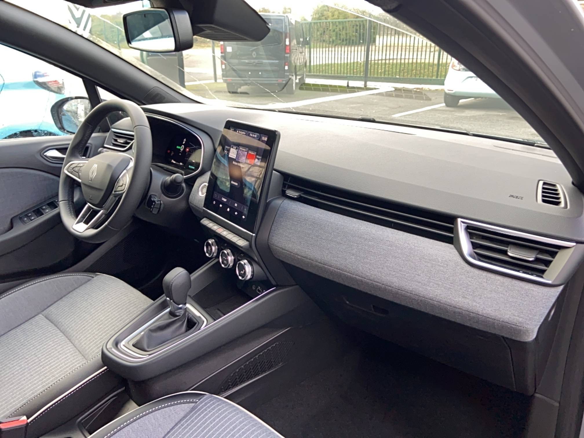 Vente en ligne Renault Clio 5 Clio E-Tech full hybrid 145 ch GSR2 au prix de 23 490 €