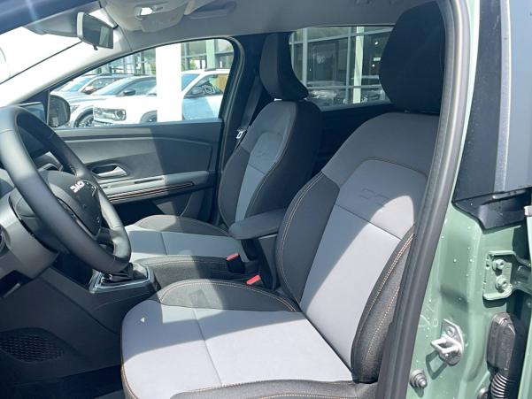 Vente en ligne Dacia Jogger  Hybrid 140 7 places GSR2 au prix de 28 500 €