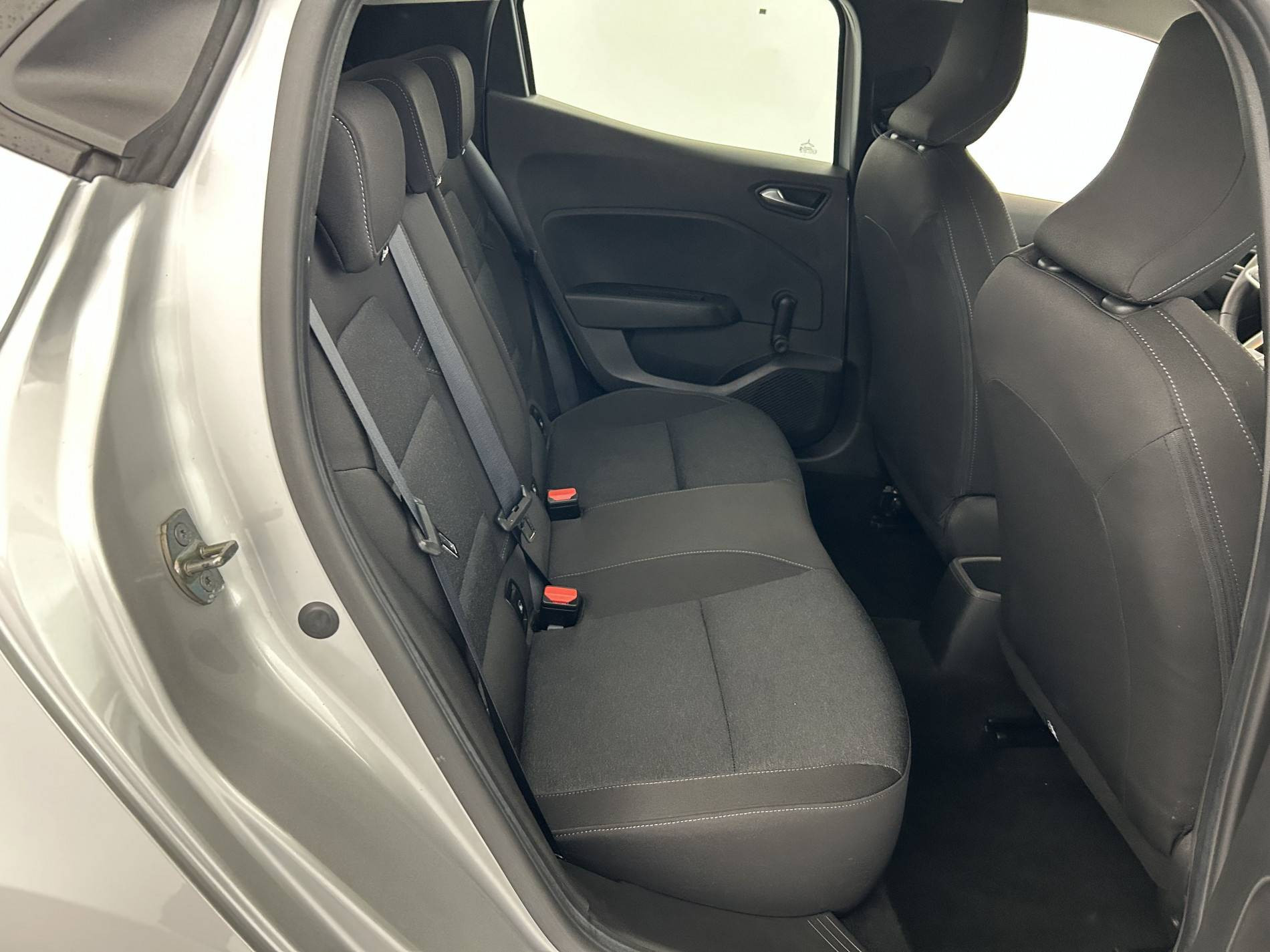 Vente en ligne Renault Clio 5 Clio TCe 90 au prix de 13 990 €