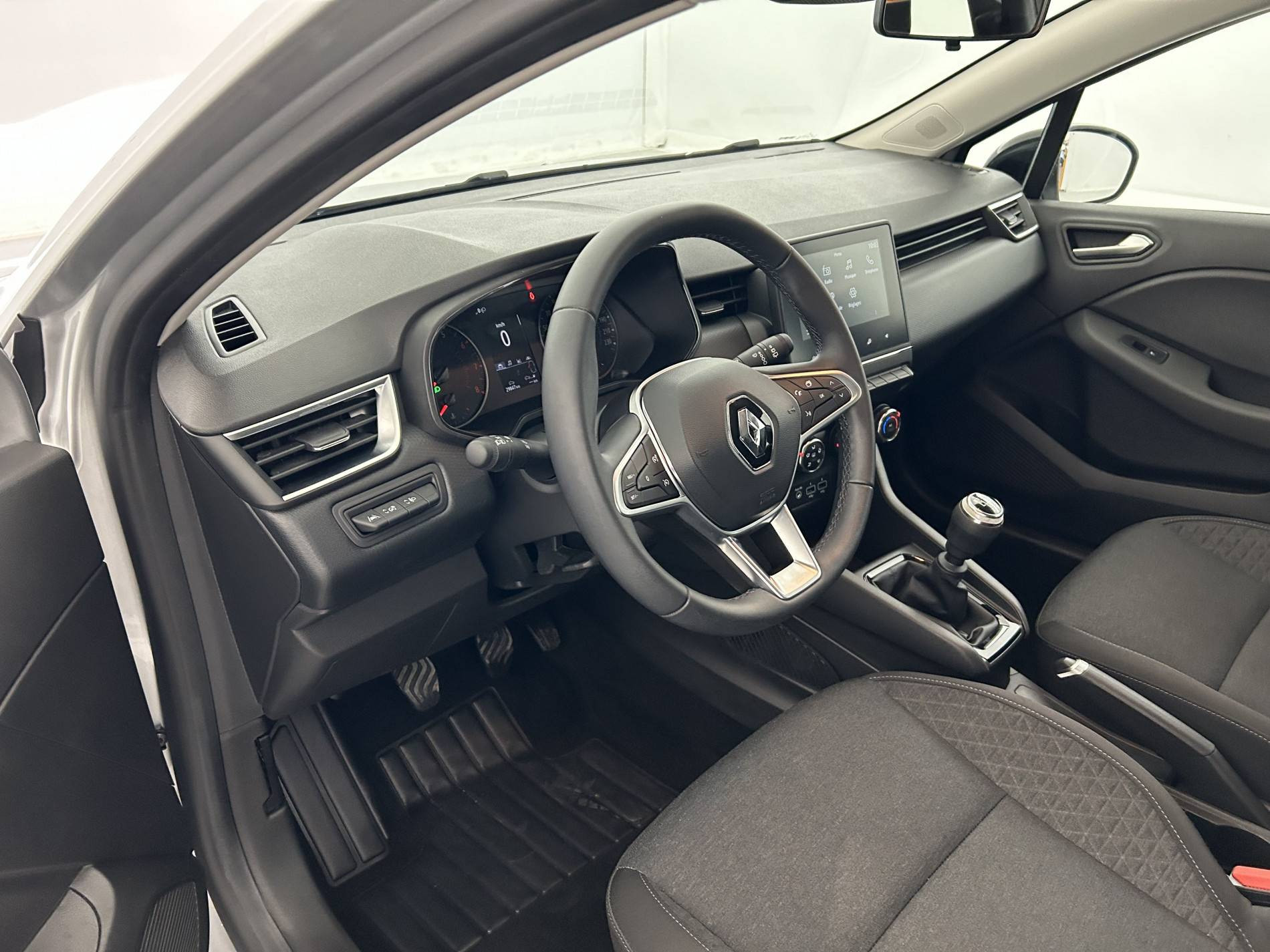 Vente en ligne Renault Clio 5 Clio TCe 90 au prix de 13 990 €