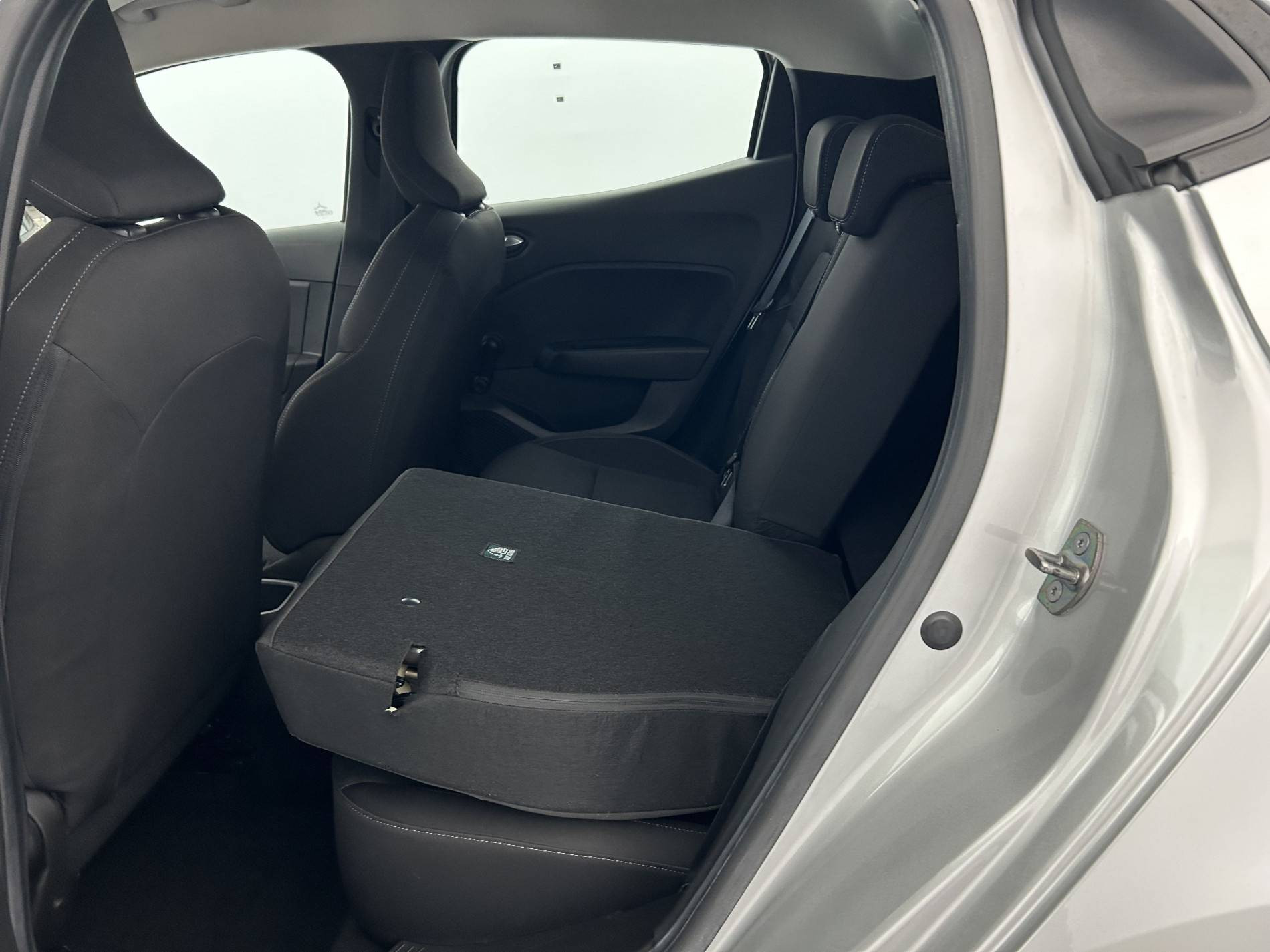 Vente en ligne Renault Clio 5 Clio TCe 90 au prix de 13 990 €