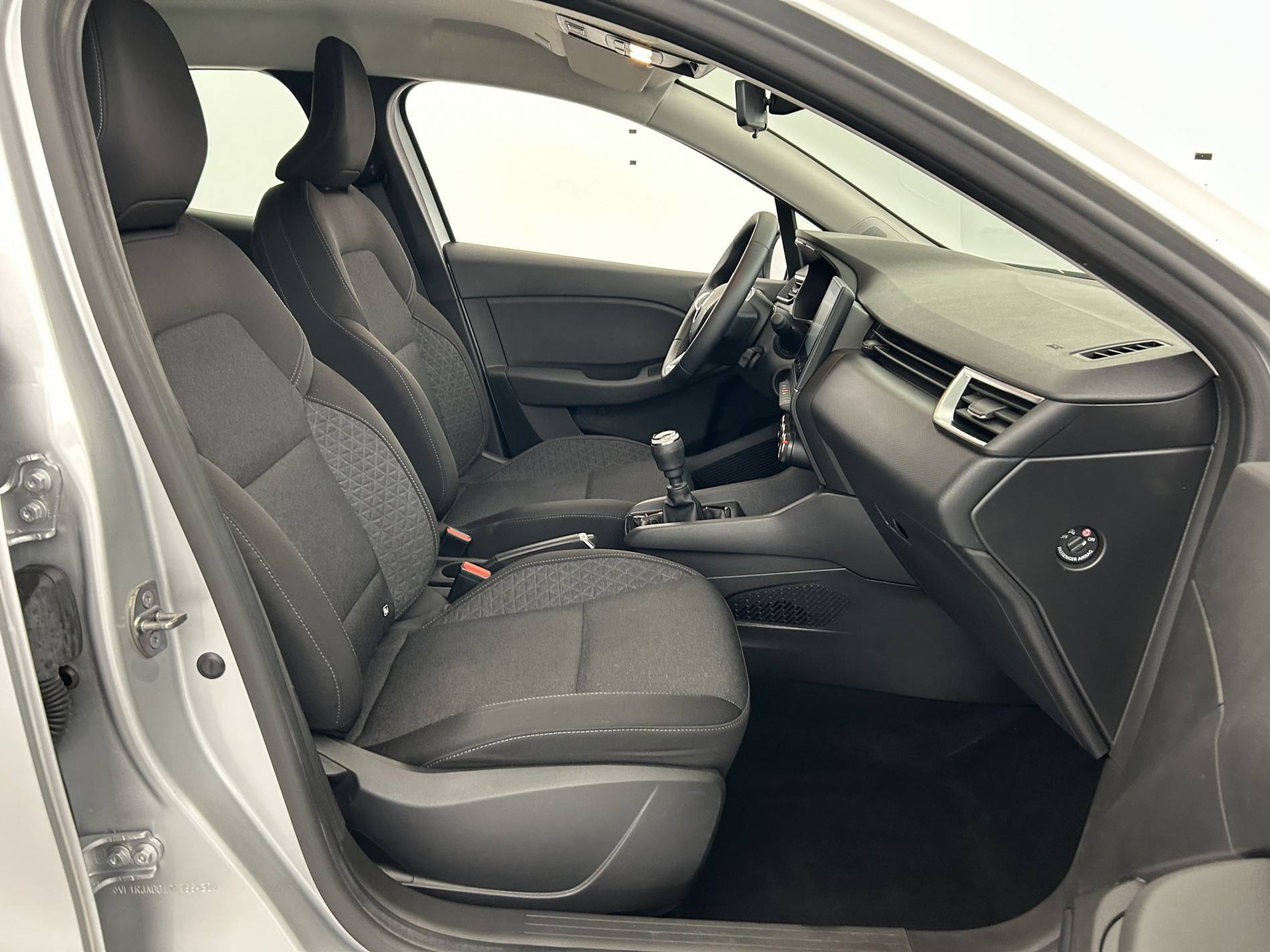 Vente en ligne Renault Clio 5 Clio TCe 90 au prix de 13 990 €