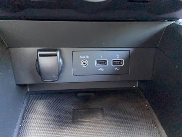 Vente en ligne Renault Clio 5 Clio E-Tech 140 - 21N au prix de 18 990 €
