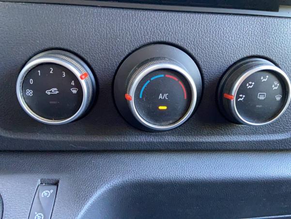 Vente en ligne Renault Master Fourgon MASTER FGN TRAC F3500 L3H2 ENERGY DCI 150 au prix de 22 990 €
