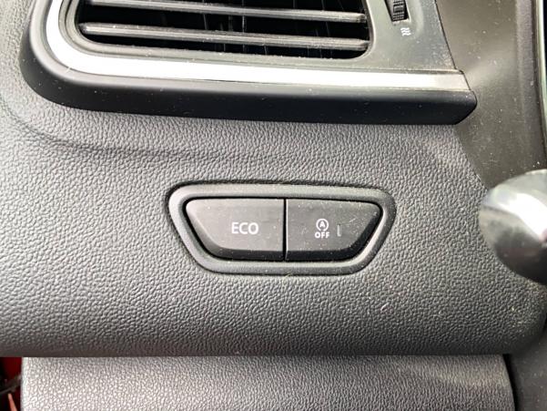 Vente en ligne Renault Kadjar  dCi 130 Energy 4WD au prix de 12 490 €