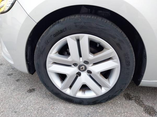 Vente en ligne Renault Clio 5 Clio TCe 90 - 21 au prix de 13 490 €